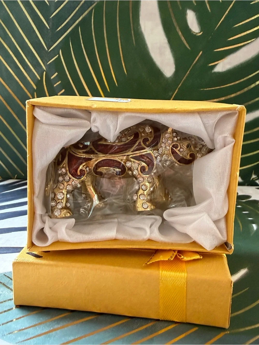 Hand-Painted Enamel Rhinestone Rhino Trinket Box Jewelry Keepsake NIB NWT - Picture 2 of 9